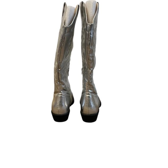NEW-Silver Metallic Low Heeled Cowboy Boots Size: 9 - Picture 3 of 7